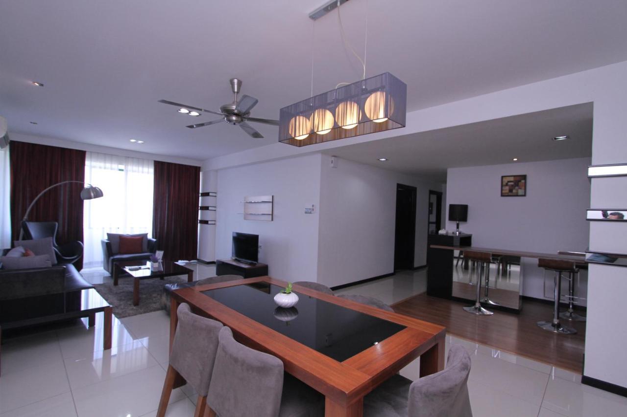 Likas Square - Kk Apartment Suite Kota Kinabalu Exteriör bild