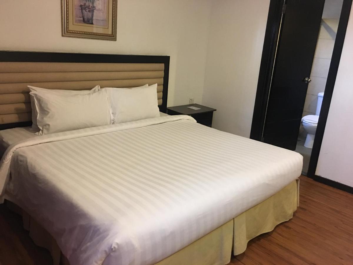Likas Square - Kk Apartment Suite Kota Kinabalu Exteriör bild