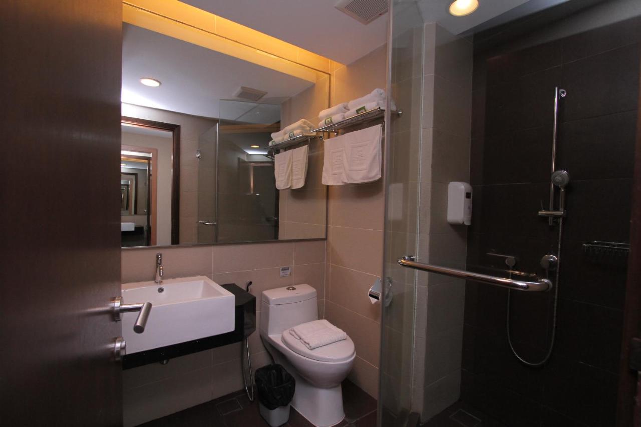 Likas Square - Kk Apartment Suite Kota Kinabalu Exteriör bild