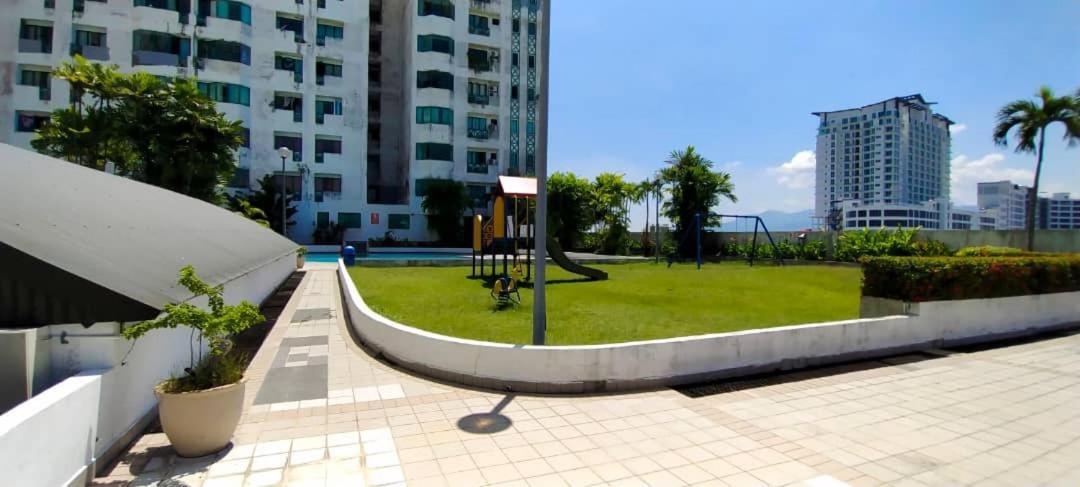 Likas Square - Kk Apartment Suite Kota Kinabalu Exteriör bild