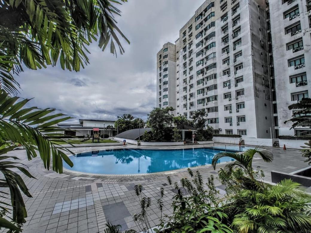 Likas Square - Kk Apartment Suite Kota Kinabalu Exteriör bild