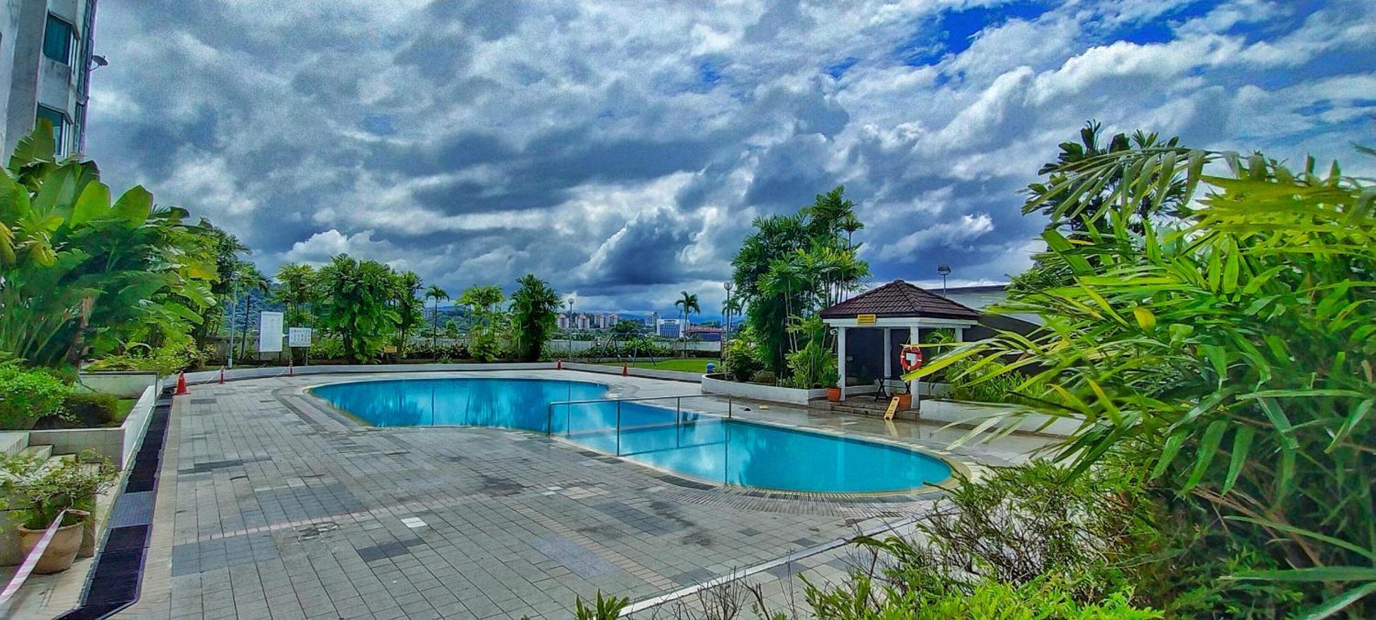Likas Square - Kk Apartment Suite Kota Kinabalu Exteriör bild