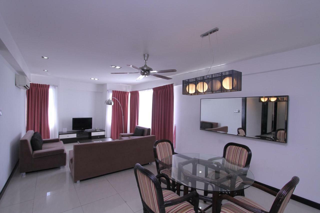 Likas Square - Kk Apartment Suite Kota Kinabalu Exteriör bild